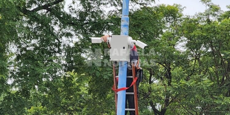 Refuerzan el sistema de videovigilancia en un sitio «caliente» del microcentro