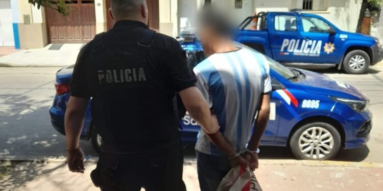 Gracias a Ojos en Alerta un Lavacoches terminó detenido por Insultos