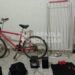 Circulaba en una bici «prestada» con varios elementos robados