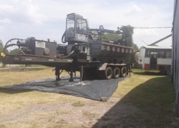 Comienzan a compactar motos y autos secuestrados en Rafaela