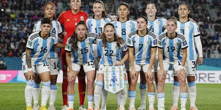 Argentina debutó en la Copa de Oro femenina con un empate