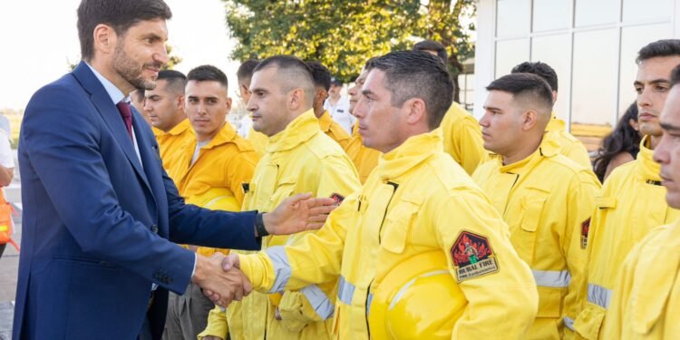 Santa Fe envió brigadistas a Esquel para la lucha contra el fuego
