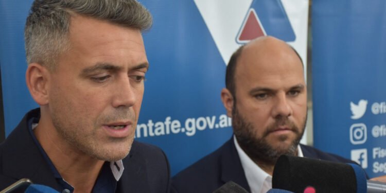 Detuvieron e imputarán a policías por plantar armas utilizadas en balaceras y amenazas al gobernador