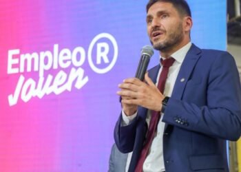Pullaro: “La Provincia pondrá todos los recursos para que los jóvenes accedan a empleo genuino y registrado”