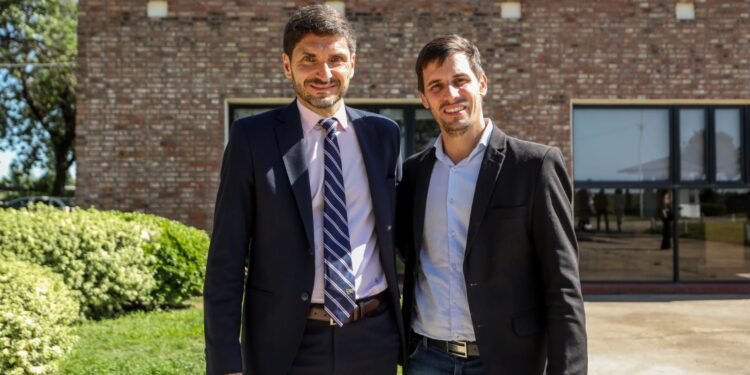 Salud y viviendas, los temas de una visita de Pullaro a Rafaela