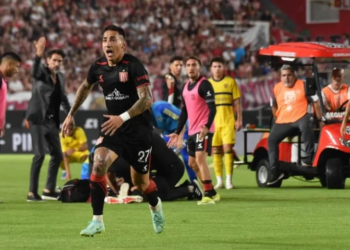 Dramático momento en Estudiantes-Boca y partido suspendido