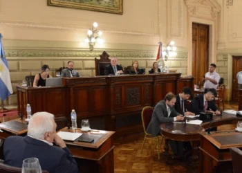 Los senadores santafesinos aprobaron con cambios la ley para crear juicios por jurados