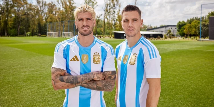 Lanzaron las nuevas camisetas de la Selección Argentina: cuándo sale, precio y dónde comprarla