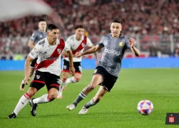 River y Estudiantes se miden en búsqueda de la Supercopa Argentina