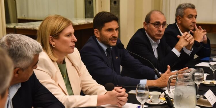 Fuerte respaldo de la Multisectorial por la Paz: “Hay que dar la pelea espalda con espalda”