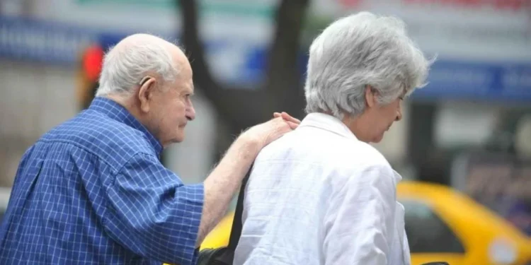 El Gobierno oficializó por decreto la nueva fórmula de movilidad jubilatoria: ¿cuáles son las modificaciones?