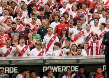 Para Demichelis no hay avenida del medio: del respaldo de los dirigentes a las críticas de los hinchas que no entienden sus cambios