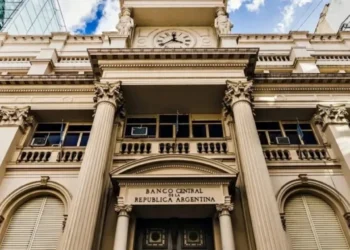 El Banco Central ajusta su política monetaria: reducción de tasas y desregulación de plazos fijos