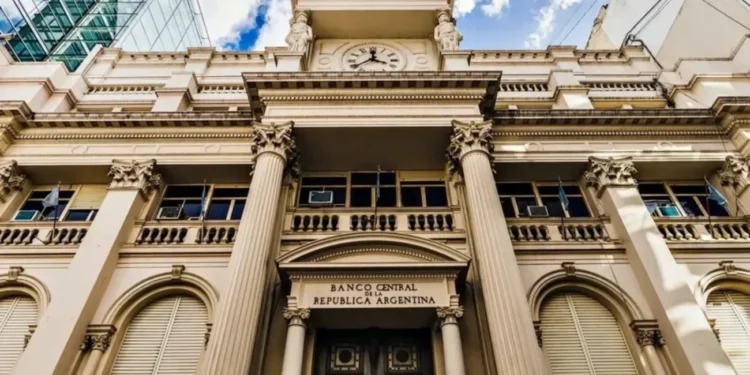 El Banco Central ajusta su política monetaria: reducción de tasas y desregulación de plazos fijos