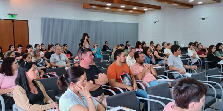 Inscripciones abiertas para el Programa de Formación para Aspirantes a Mandos Medios