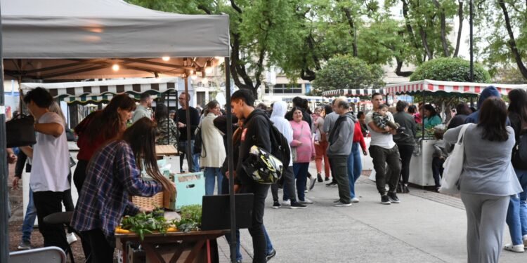 Hasta el viernes 15 está abierta la convocatoria 2024 para Plaza Feria