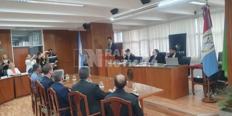 Con fuertes críticas a Castellano y foco en la inseguridad, Viotti abrió sesiones del Concejo