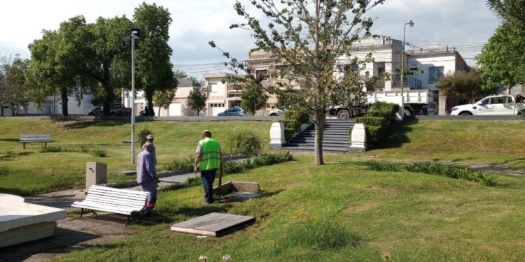 Con trabajos de mantenimiento el municipio solucionó el problema de la placita Honda