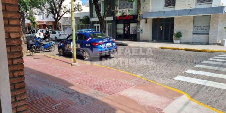 Inseguridad en Rafaela: intentaron robar nafta de una moto en pleno centro