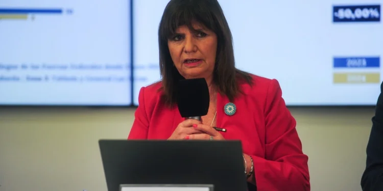 Bullrich destacó en Rosario el descenso de homicidios