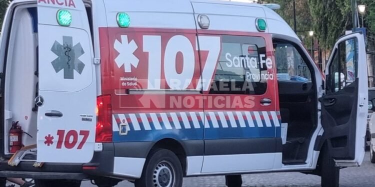 Un motociclista resultó lesionado tras impactar contra una camioneta