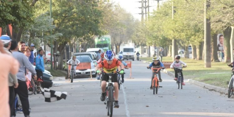 Este sábado regresa «ciclismo en los barrios»