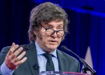 Ley de Bases: Javier Milei suspendió la reunión de Gabinete para seguir la votación