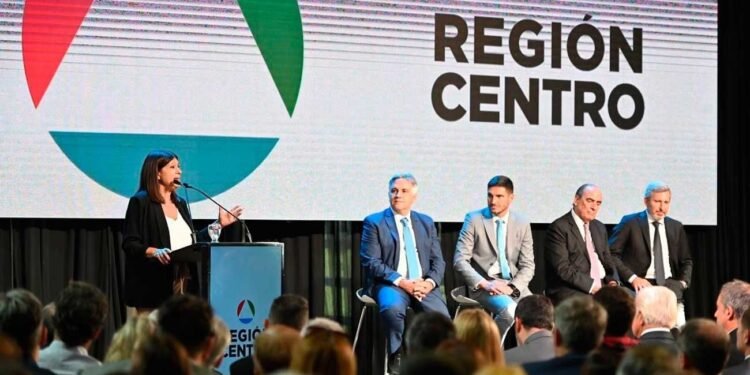 En La Redonda Clara García: «Los gobernadores de la Región Centro deben ser escuchados»