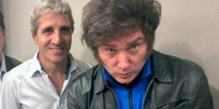 Un bot de X habría engañado a Milei y Caputo con precios falsos de supermercados