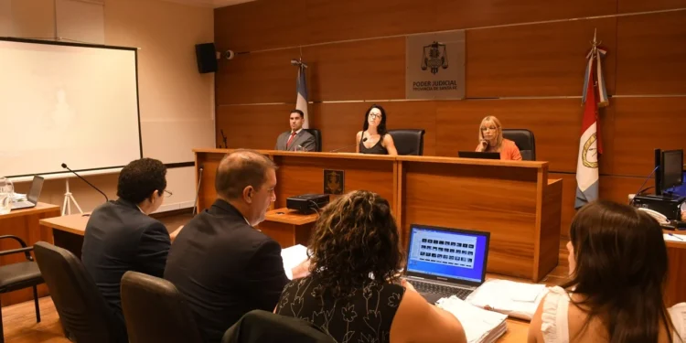 El Ministerio de Justicia y Seguridad convocará a una mesa para poner en marcha los juicios por jurados