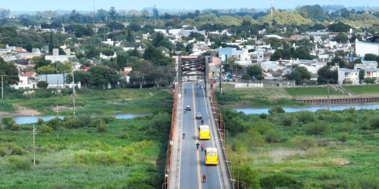 Santa Fe – Santo Tomé Evalúan hacer un nuevo puente paralelo al Carretero, más económico y con financiamiento nacional