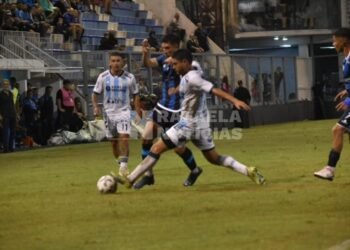 Atlético perdió un partido increíble y se hunde en su peor posición en 30 años