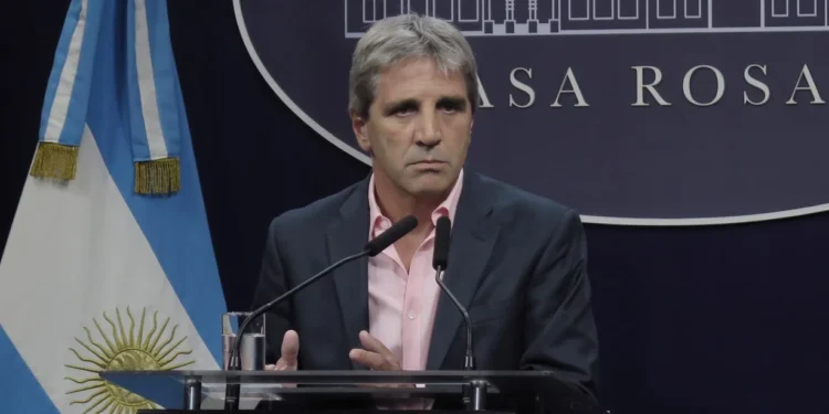 Primer trimestre: creció 13,5 % la deuda nacional en pesos y se mantuvo el nivel de obligaciones en dólares