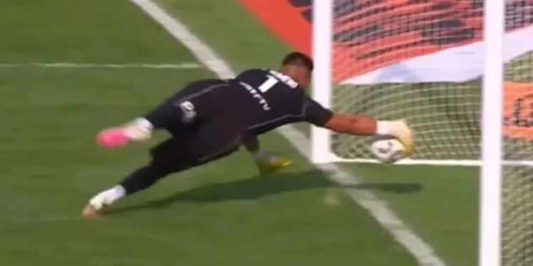 «Para mí no entró»: se conoció el audio del VAR en la polémica del superclásico entre Boca y River