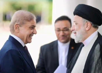 Ebrahim Raisi llegó a Pakistán para mejorar las relaciones con Irán