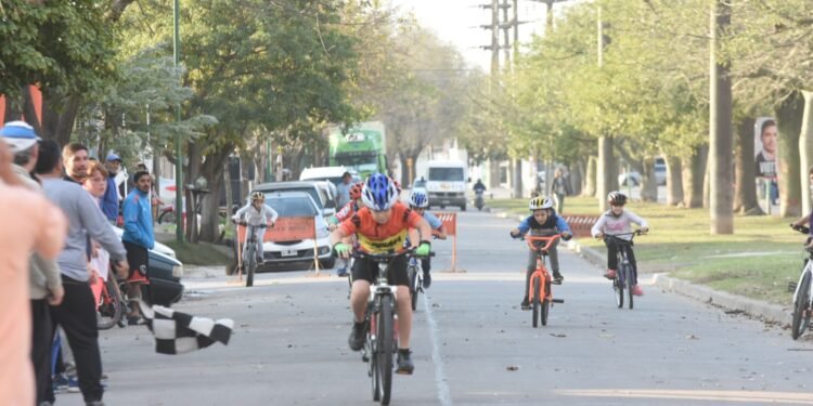 Vuelve “Ciclismo en los barrios”
