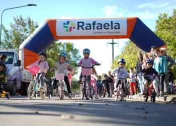 Más de 100 participantes en la 32° edición de Ciclismo en los barrios