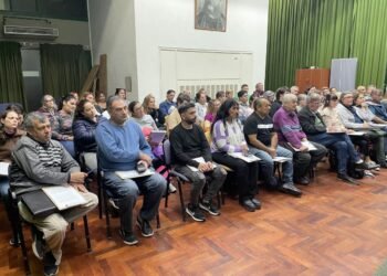 Capacitación a tesoreros y secretarios de comisiones vecinales