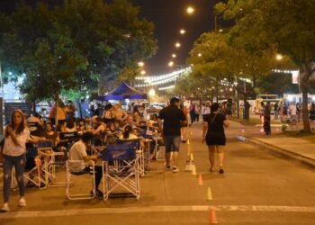 «La Noche del Comercial Oeste» se trasladó al domingo 14