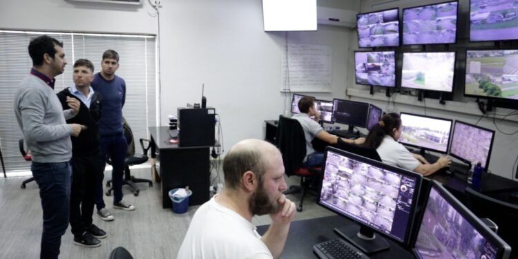 El centro de monitoreo local tomado como ejemplo en otras provincias