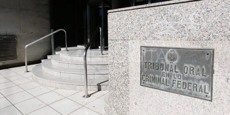 Santa Fe: inició el juicio contra cuatro ex policías acusados de delitos de lesa humanidad en la última dictadura militar