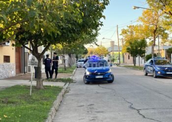 Bo. Central Córdoba: delincuentes se hicieron de un bolso con dinero y una notebook