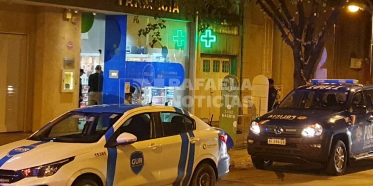 Inseguridad en Rafaela: un menor ingresó a una farmacia a robar y lo detuvieron