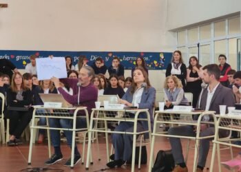 Rechazaron cambios a la tributaria y las tasas aumentarán 95% en mayo