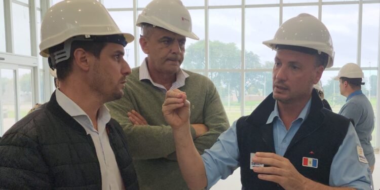 Enrico y Viotti encabezaron una recorrida por las obras del nuevo Hospital