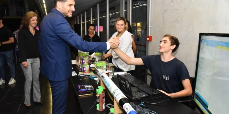 “Vamos a invertir fuertemente en el desarrollo tecnológico de la provincia de Santa Fe”