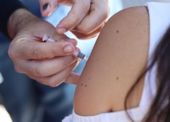 En 4 días se colocaron más de 36.500 vacunas en la provincia