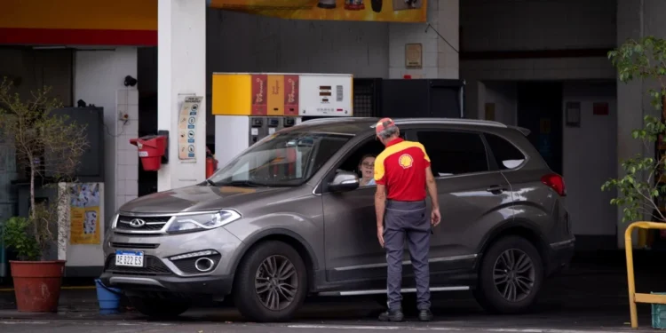 Datos de abril La venta de combustibles fue la más baja en 34 meses