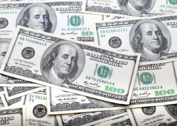 A cuánto opera el dólar este viernes 10 de mayo: la información, minuto a minuto