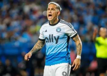 Surgió en Atlético, brilló en Racing y vuelve al fútbol argentino